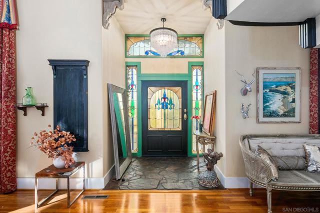 1115 S Mollison Ave, El Cajon CA: https://media.crmls.org/mediaz/d15458a9-54c6-438b-af9d-19dff5bfd2dc.jpg