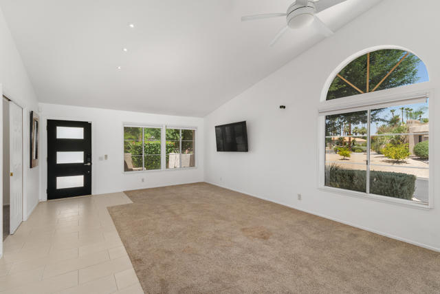 70920 Ironwood Drive, Rancho Mirage CA: https://media.crmls.org/mediaz/d1564c5b-8929-44aa-a2dc-6edb6d3ebf38.jpg