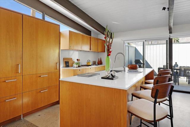408 E Glen Circle N, Palm Springs, CA 92262