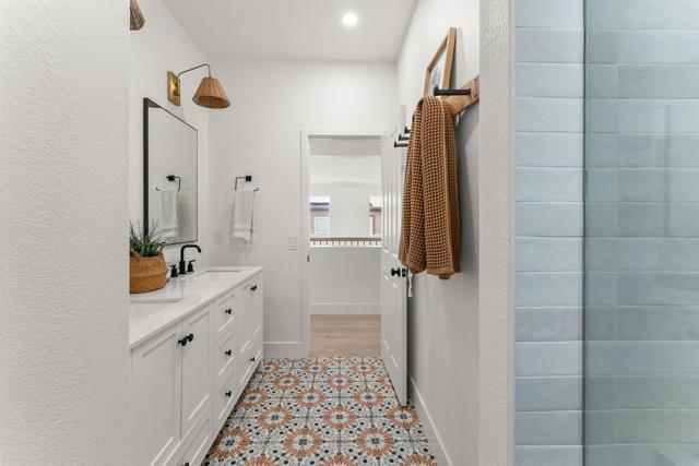 1413 Rivercrest Road, San Marcos CA: https://media.crmls.org/mediaz/d15786cb-cac4-4c88-851b-84d1acabdd70.jpg