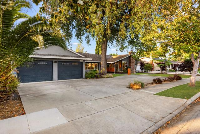 Image 3 of 52 For 1691 Santa Lucia Drive