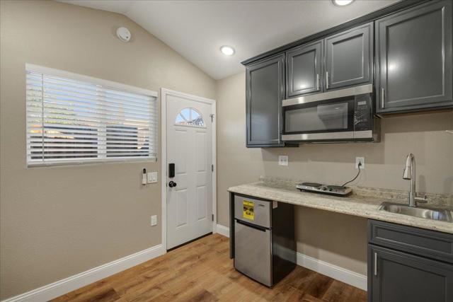Image 44 of 67 For 2604 Sierra Vista Court