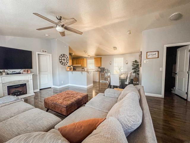 Detail Gallery Image 45 of 61 For 10767 Jamacha Bld Spc 151,  Spring Valley,  CA 91978 - 3 Beds | 2 Baths