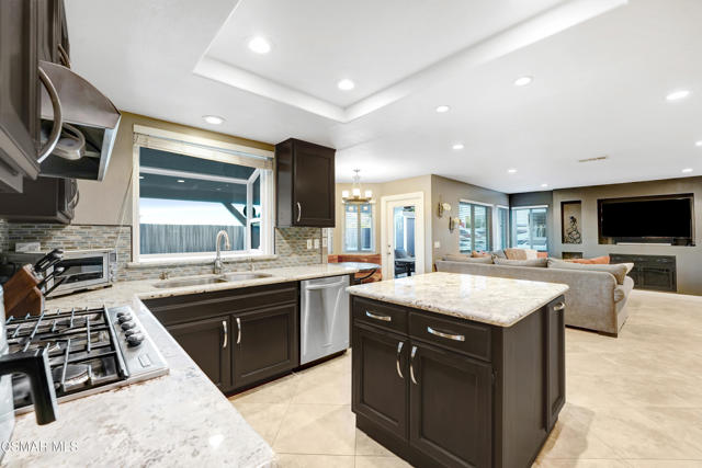 610 Nicole Drive, Newbury Park CA: https://media.crmls.org/mediaz/d15866c8-20bc-4d7d-b82f-1b0959c8caaf.jpg