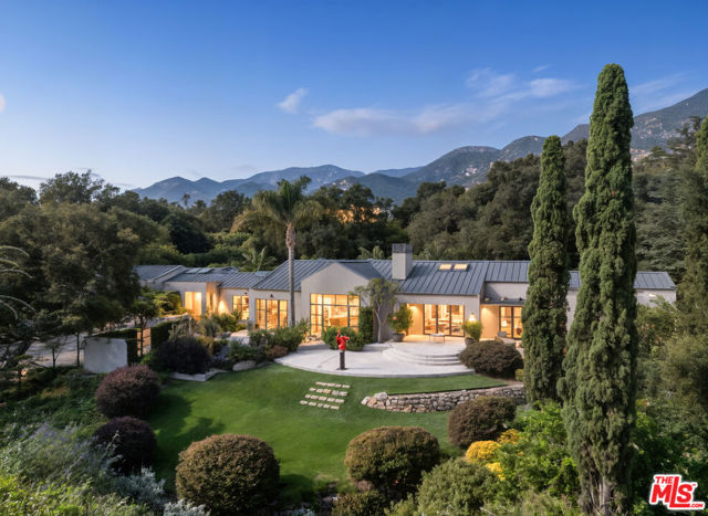 796 Hot Springs Road, Montecito CA: https://media.crmls.org/mediaz/d158951f-5900-4c2e-9fb9-b9e2c1701a2a.jpg