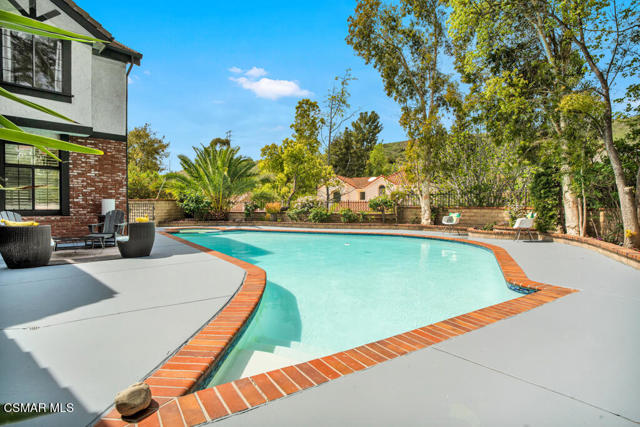 6057 Rainbow Hill Road, Agoura Hills CA: https://media.crmls.org/mediaz/d158b7c6-dc7f-42c6-b4ab-8f1ef38131b4.jpg