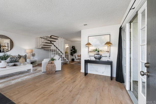 Detail Gallery Image 3 of 18 For 3911 Camino Lindo, San Diego,  CA 92122 - 3 Beds | 1/1 Baths