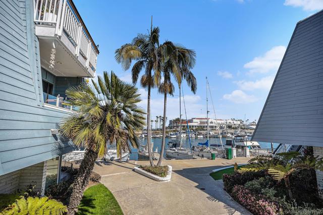 64 Montego Ct., Coronado, California 92118, 2 Bedrooms Bedrooms, ,2 BathroomsBathrooms,Condominium,For Sale,Montego Ct.,250019822SD