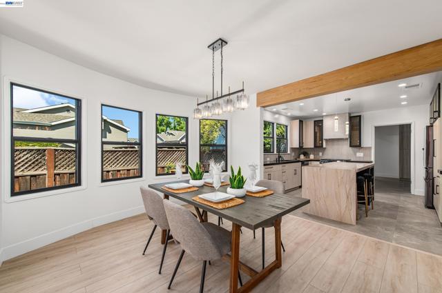 Image 11 of 49 For 4073 Stanley Blvd