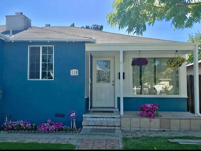 415 Wisteria Drive, East Palo Alto CA: https://media.crmls.org/mediaz/d15921bf-8838-47e9-81b3-61af445be224.jpg