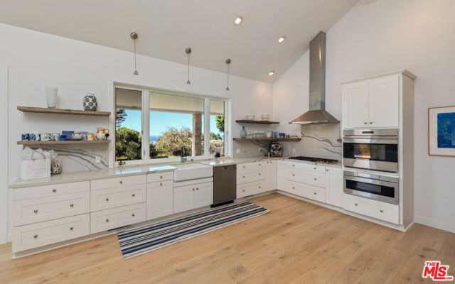 30060 Harvester Road, Malibu, California 90265, 2 Bedrooms Bedrooms, ,2 BathroomsBathrooms,Single Family Residence,For Sale,Harvester,24433003