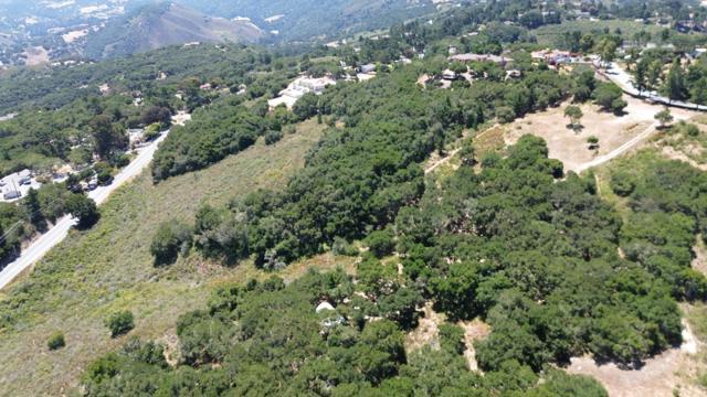 12167 Saddle Road, Carmel Valley CA: https://media.crmls.org/mediaz/d15a11cd-2bc0-420b-ae49-3200d0683a55.jpg