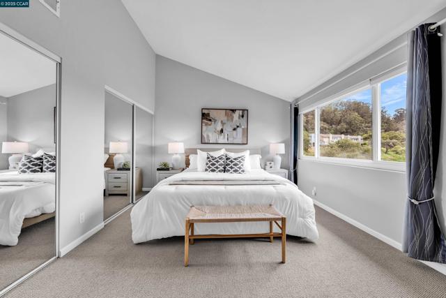 31 Turtle Creek Street, Oakland CA: https://media.crmls.org/mediaz/d15a2437-3f1c-4ed5-b74b-bfcb1dd2c99d.jpg