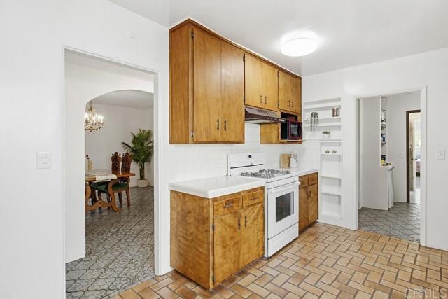 Detail Gallery Image 21 of 75 For 832 San Luis Rey, Coronado,  CA 92118 - 4 Beds | 3/1 Baths