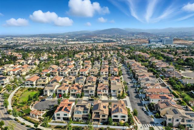 232 Reserve Court, San Marcos CA: https://media.crmls.org/mediaz/d15ab76a-53a4-4896-ad18-f3938c2bf916.jpg