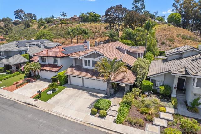 12516 Rougemont Pl, San Diego CA: https://media.crmls.org/mediaz/d15aba6e-657f-4973-be1d-285e76eb0041.jpg