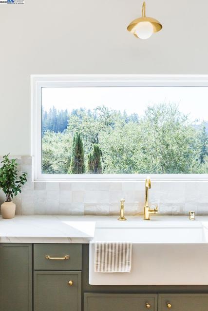 620 Manzanita Ave, Boulder Creek CA: https://media.crmls.org/mediaz/d15ad576-dbf8-47f3-b171-df2e5c6f5160.jpg