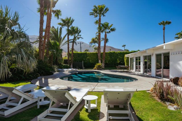 503 E Laurel Circle, Palm Springs, CA 92262