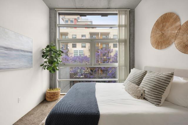 1025 Island Ave, San Diego CA: https://media.crmls.org/mediaz/d15b6ecf-59a3-405d-841f-74428c58258c.jpg