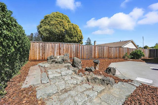 5953 Bellflower Drive, Newark CA: https://media.crmls.org/mediaz/d15bed14-cba8-4352-93d7-4341e62bea84.jpg