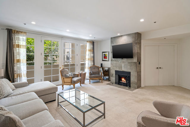 Drew Fenton | 575 S Barrington Avenue Los Angeles CA | MLS: 7468286 Drew Fenton | 575 S Barrington Avenue Los Angeles CA | MLS: 7468286