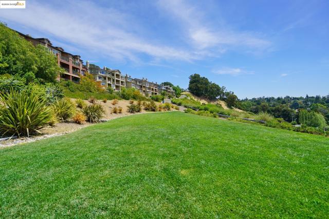 6443 Blue Rock Ct., Oakland CA: https://media.crmls.org/mediaz/d15d73bd-90f5-458a-abf2-ce68d6c69c14.jpg
