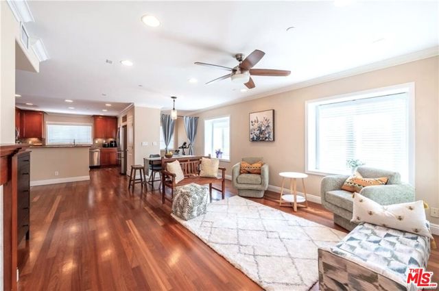 1202 Tennyson Street, Manhattan Beach CA: https://media.crmls.org/mediaz/d15dce44-3164-4819-8aea-b4ecf6ef58b5.jpg