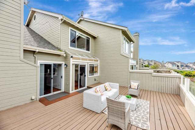 110 Cityview Drive, Daly City CA: https://media.crmls.org/mediaz/d15de7eb-2e93-40e5-9c82-fc99984e79dc.jpg
