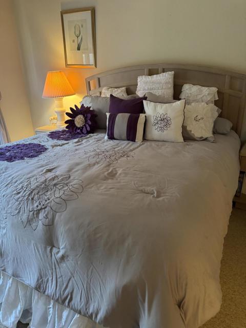 38782 Wisteria Drive, Palm Desert CA: https://media.crmls.org/mediaz/d15e42ae-9c9b-423c-be5a-7b9adc7dc214.jpg