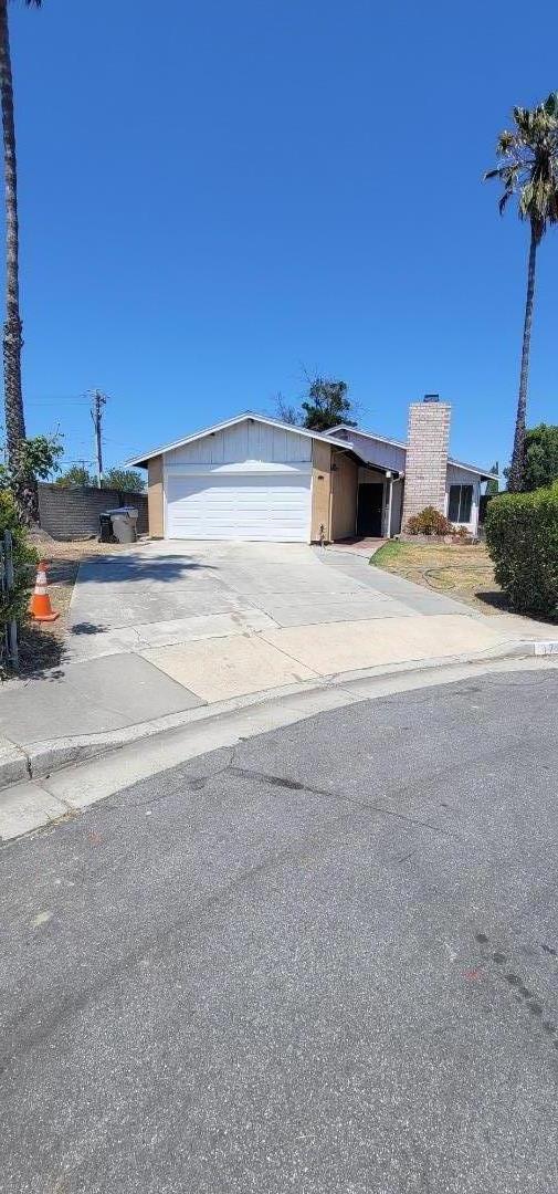 1715 Calle De Plata