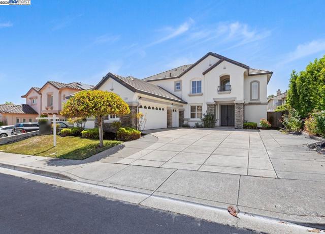 156 Elisha Ln, San Ramon CA: https://media.crmls.org/mediaz/d15e6018-f6c0-49e1-a77e-f44bb85bf85f.jpg