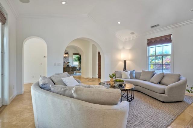 14317 Salida Del Sol, San Diego CA: https://media.crmls.org/mediaz/d15ed266-620a-4b2a-b79d-842d09623675.jpg