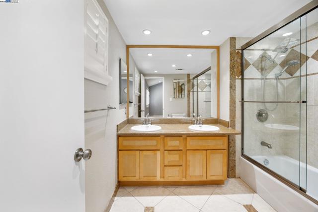 34 Chimney Rock, Oakland CA: https://media.crmls.org/mediaz/d15f10f6-446c-4a2e-8e54-fe657757a3fc.jpg