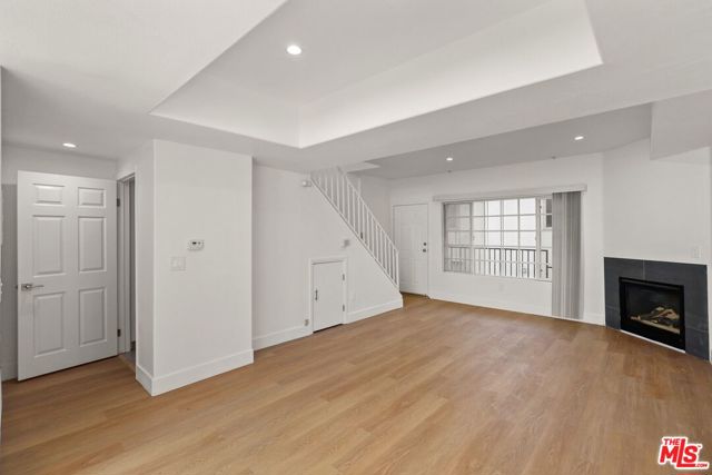 1623 Brockton Avenue, Los Angeles CA: https://media.crmls.org/mediaz/d15fd0a1-9abf-465d-946c-494fb7427371.jpg