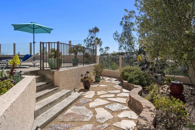 6968 Talisman Ct, San Diego CA: https://media.crmls.org/mediaz/d15fda82-0c97-429c-a332-d887efb0bbb4.jpg