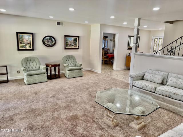 5260 Edgeware Drive, Calabasas CA: https://media.crmls.org/mediaz/d1605d52-4708-4615-94b9-cc81df6eb5e9.jpg