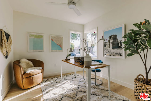 5168 Emporia Avenue, Culver City CA: https://media.crmls.org/mediaz/d1612696-da2b-4fef-84fb-daa13c7cb034.jpg