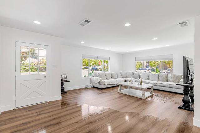 700 Eschenburg Drive, Gilroy CA: https://media.crmls.org/mediaz/d1625190-43a0-4911-b7bf-dd657a455ebd.jpg