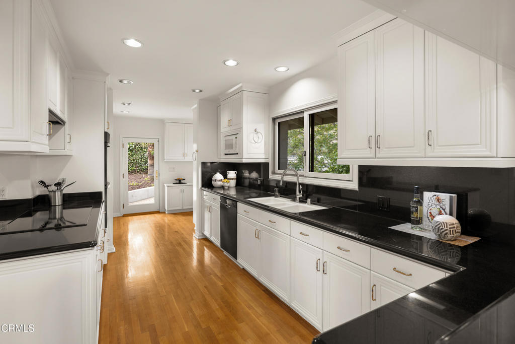 375 Berkshire Avenue La Canada Flintridge img 44