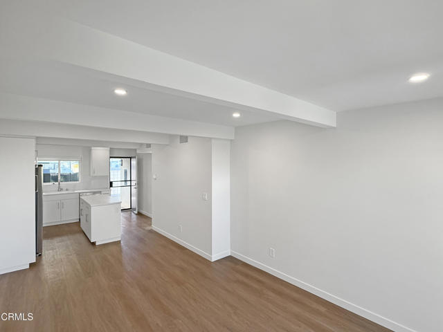 Detail Gallery Image 11 of 48 For 61 Redwood Ave, Ventura,  CA 93003 - 2 Beds | 1 Baths