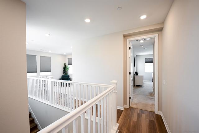 1777 Whitmore Loop, Chula Vista CA: https://media.crmls.org/mediaz/d163f96a-e3b3-4a6e-a8a5-1bc2165d5241.jpg