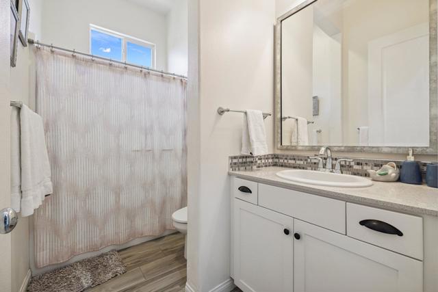 4017 Via Fragante, Palm Desert CA: https://media.crmls.org/mediaz/d1668aa1-2051-4765-922c-8825a81c6975.jpg