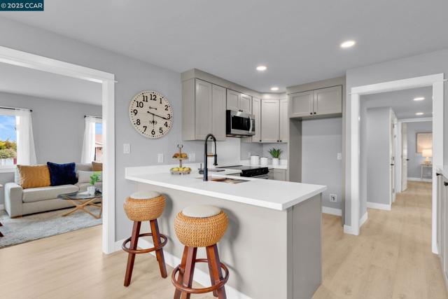 206 Princeton Ave, Vallejo CA: https://media.crmls.org/mediaz/d166ecfe-1c5c-4dc6-9bae-0e9b78c2dbc4.jpg