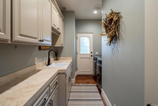 14479 Emerald Lane, Rancho Santa Fe CA: https://media.crmls.org/mediaz/d167ee7b-2ce1-442a-91e0-7b4c5906cb23.jpg