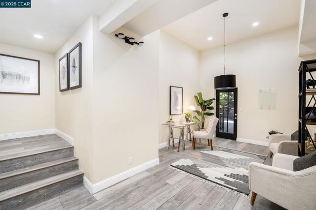 3363 Deer Hollow Drive, Danville CA: https://media.crmls.org/mediaz/d1686c59-16bc-4bdb-8206-a883466e98c5.jpg
