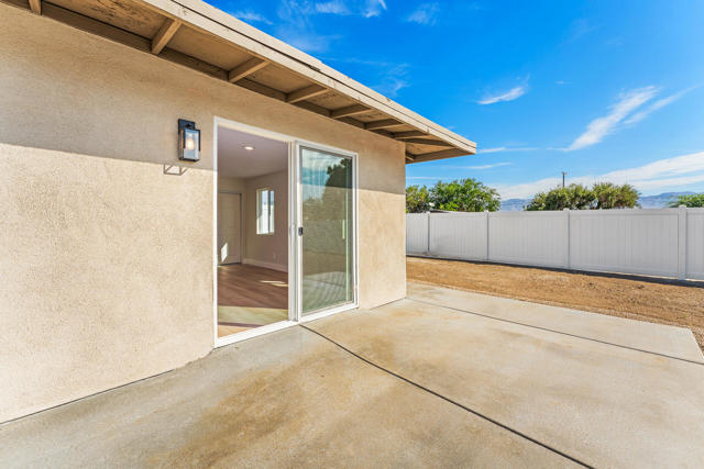 86101 Corte Olivia, Coachella CA: https://media.crmls.org/mediaz/d169fd96-21a0-4c4f-bd0b-7d7c511859c6.jpg