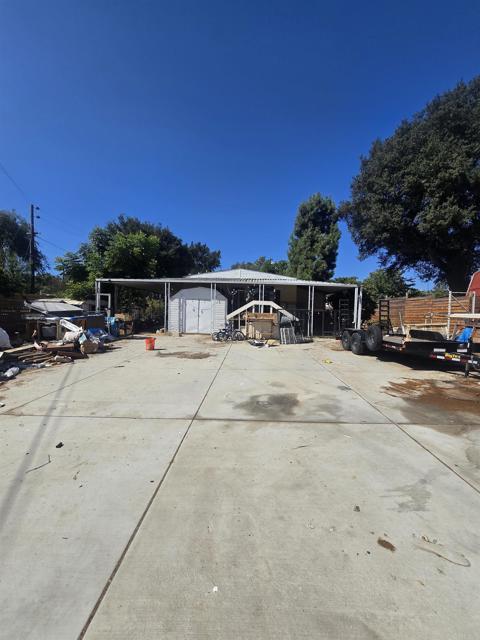 15613 Hawley Court, El Cajon CA: https://media.crmls.org/mediaz/d16a545c-9eb4-4ad4-90f2-b5428f340f7d.jpg