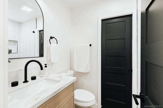 3624 Governor Dr, San Diego CA: https://media.crmls.org/mediaz/d16c180f-08ba-4751-abf3-9951a5361c1a.jpg