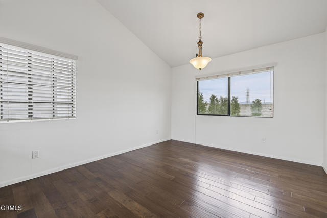 27722 Buckskin Drive, Castaic CA: https://media.crmls.org/mediaz/d16c4b2f-b682-46dc-9dd2-32c7fcf7d0bf.jpg