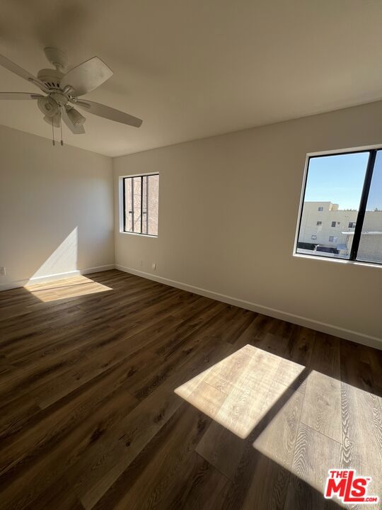 4365 Mclaughlin Avenue, Los Angeles CA: https://media.crmls.org/mediaz/d16ca364-60d4-444a-8284-4b65b0b38a5a.jpg